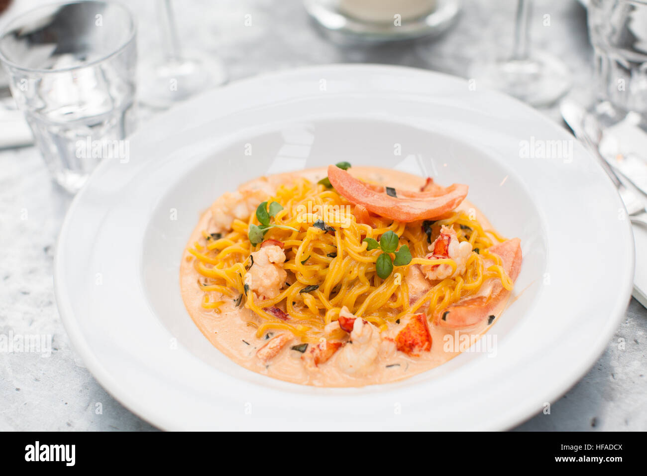 Shrimp Spaghetti pasta in a cream sauce Stock Photo - Alamy