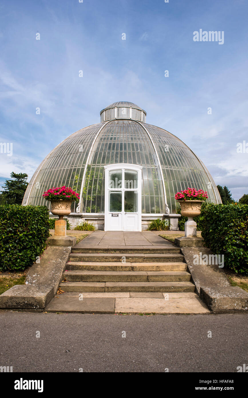 Kew Gardens Green House Stock Photo Alamy
