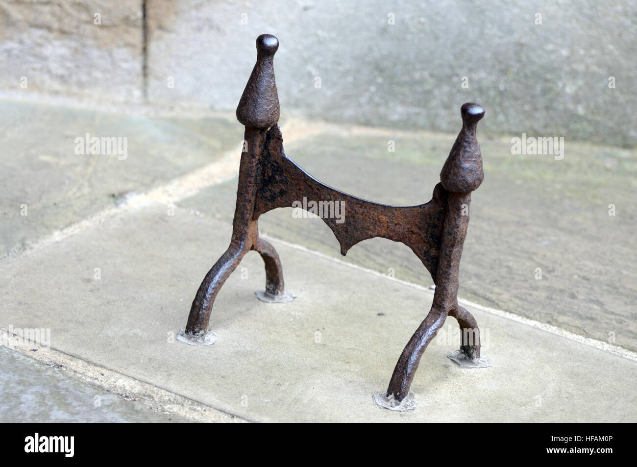 https://c8.alamy.com/comp/HFAM0P/ancient-iron-boot-scraper-in-the-porch-of-st-margarets-church-kings-HFAM0P.jpg