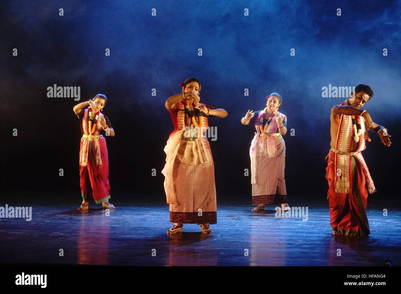 Dhaka, Bangladesh. 28th Dec, 2016. Bangladeshi artists are performing