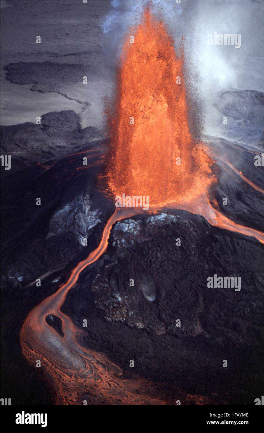 Eruption mount st helens hi-res stock photography and images - Alamy
