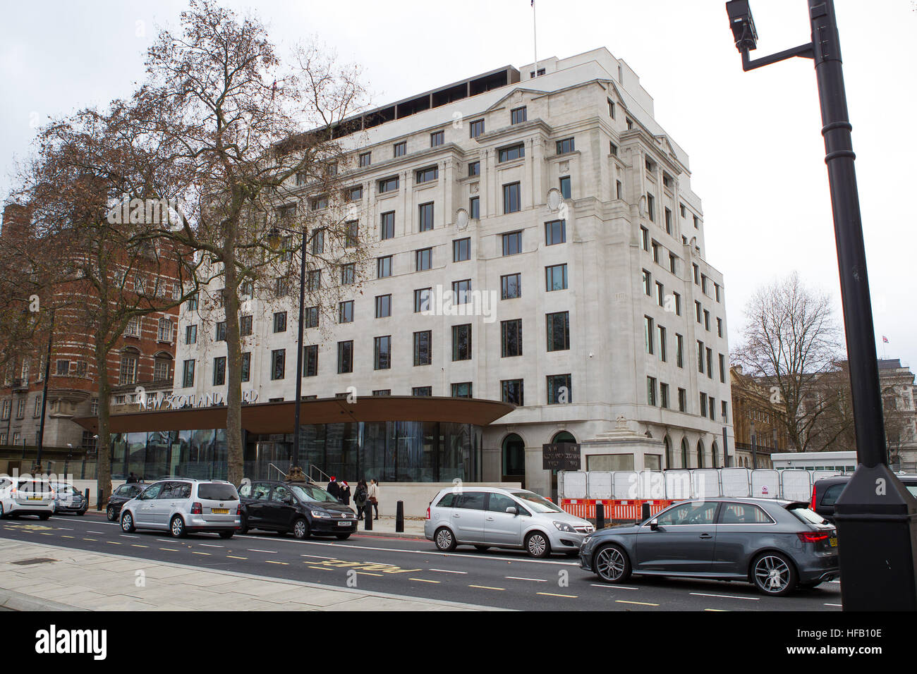 New Scotland Yard police headquarters in London Stock Photo - Alamy