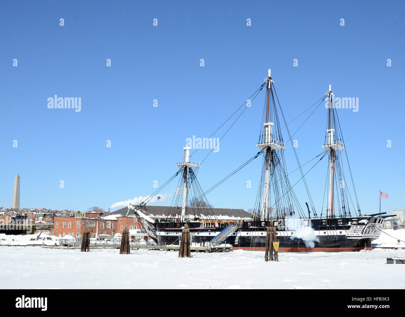 150220-N-SU274-029 CHARLESTOWN, Mass. (Feb. 20, 2015) Sailors assigned to USS Constitution fire a round from the ship's saluting battery to commemorate the bicentennial anniversary of Old Ironsides' dual victory against the Royal Navy ships HMS Cyane and HMS Levant in her final battle of the War of 1812. The battle, which took place on Feb. 20, 1815 near the Portuguese archipelago of Madeira, was fought three days after the stateside ratification of the Treaty of Ghent, which officially ended the war. (U.S. Navy photo by Mass Communication Specialist 2nd Class Peter Melkus/Released) Commemorat Stock Photo