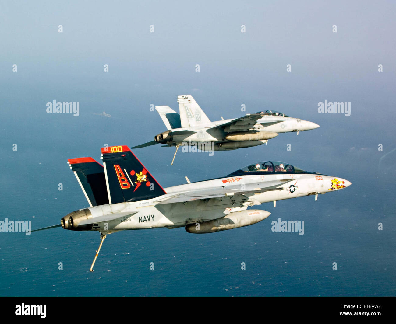 Two f a 18fs hi-res stock photography and images - Alamy