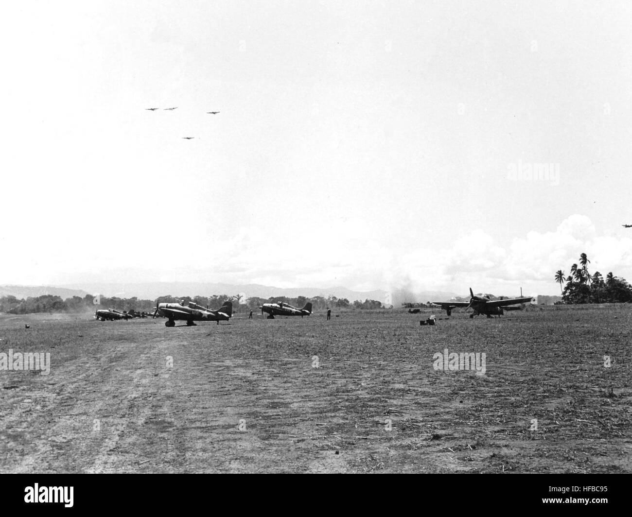 F4F4 Wildcats on Henderson Field 1942 Stock Photo Alamy