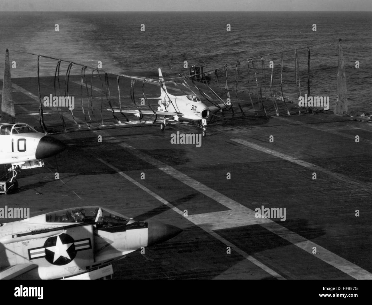 FJ4B VA146 barrier crash USS Oriskany (CVA34) 1960 Stock Photo Alamy