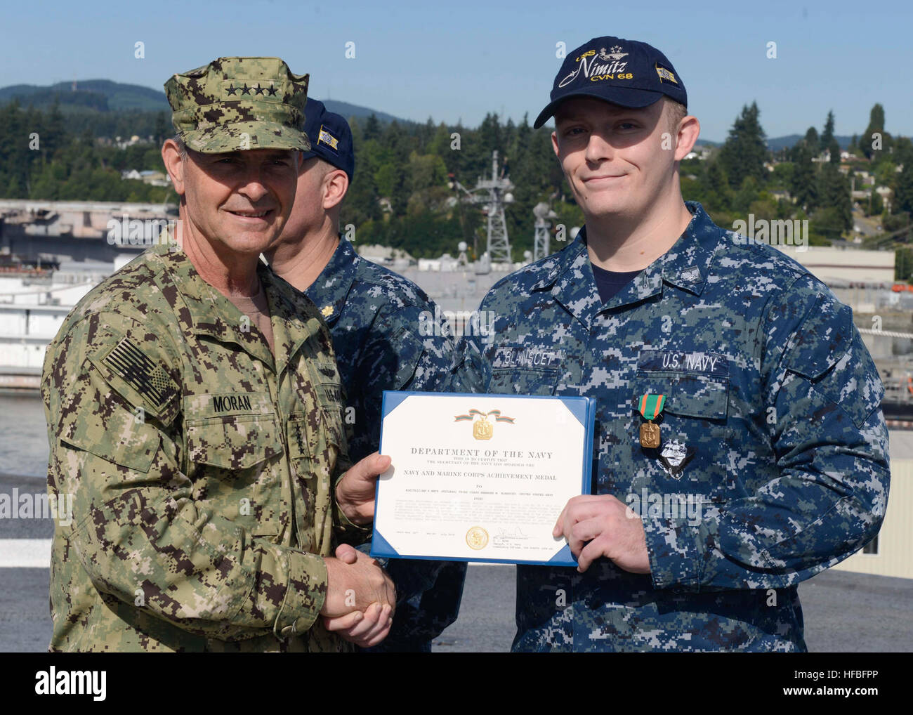 NAVAL BASE KITSAPBREMERTON, Wash. (July 25, 2016) Electrician's Mate