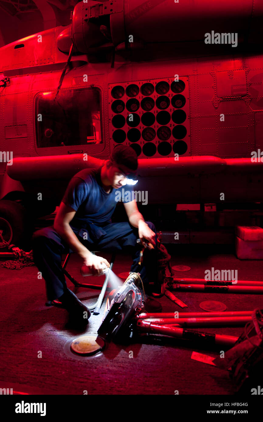 SOUTH CHINA SEA (Oct. 30, 2012) Aviation Structural Mechanic Airman ...