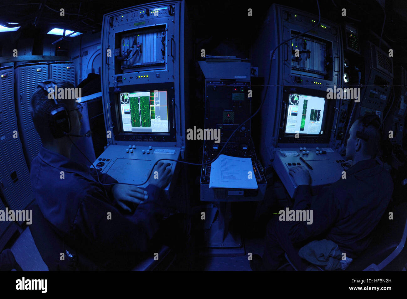 Sonar detection hi-res stock photography and images - Alamy