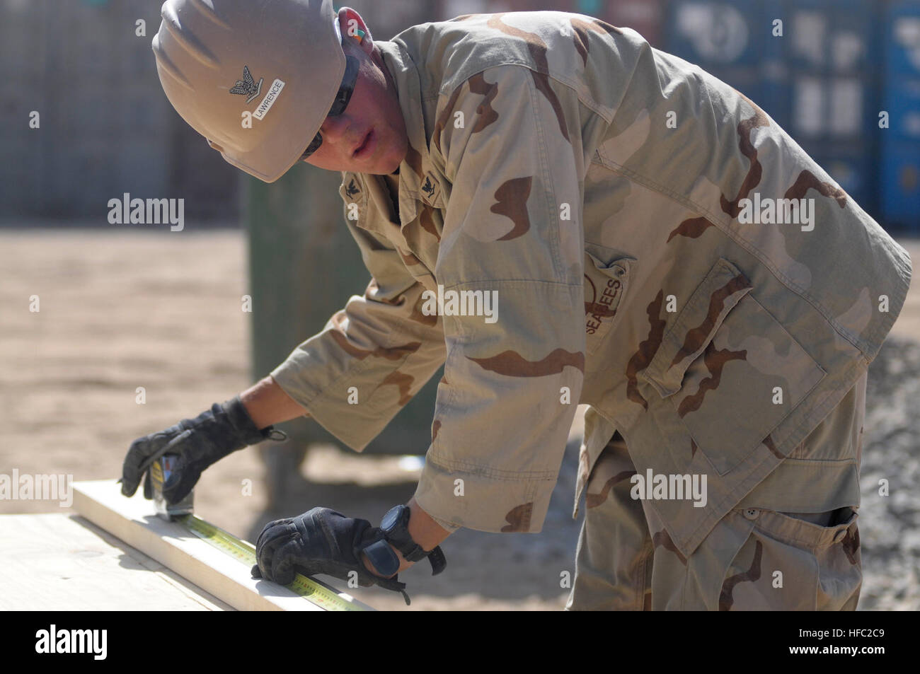 https://c8.alamy.com/comp/HFC2C9/petty-officer-3rd-class-stanley-lawrence-from-greenville-pa-assigned-HFC2C9.jpg