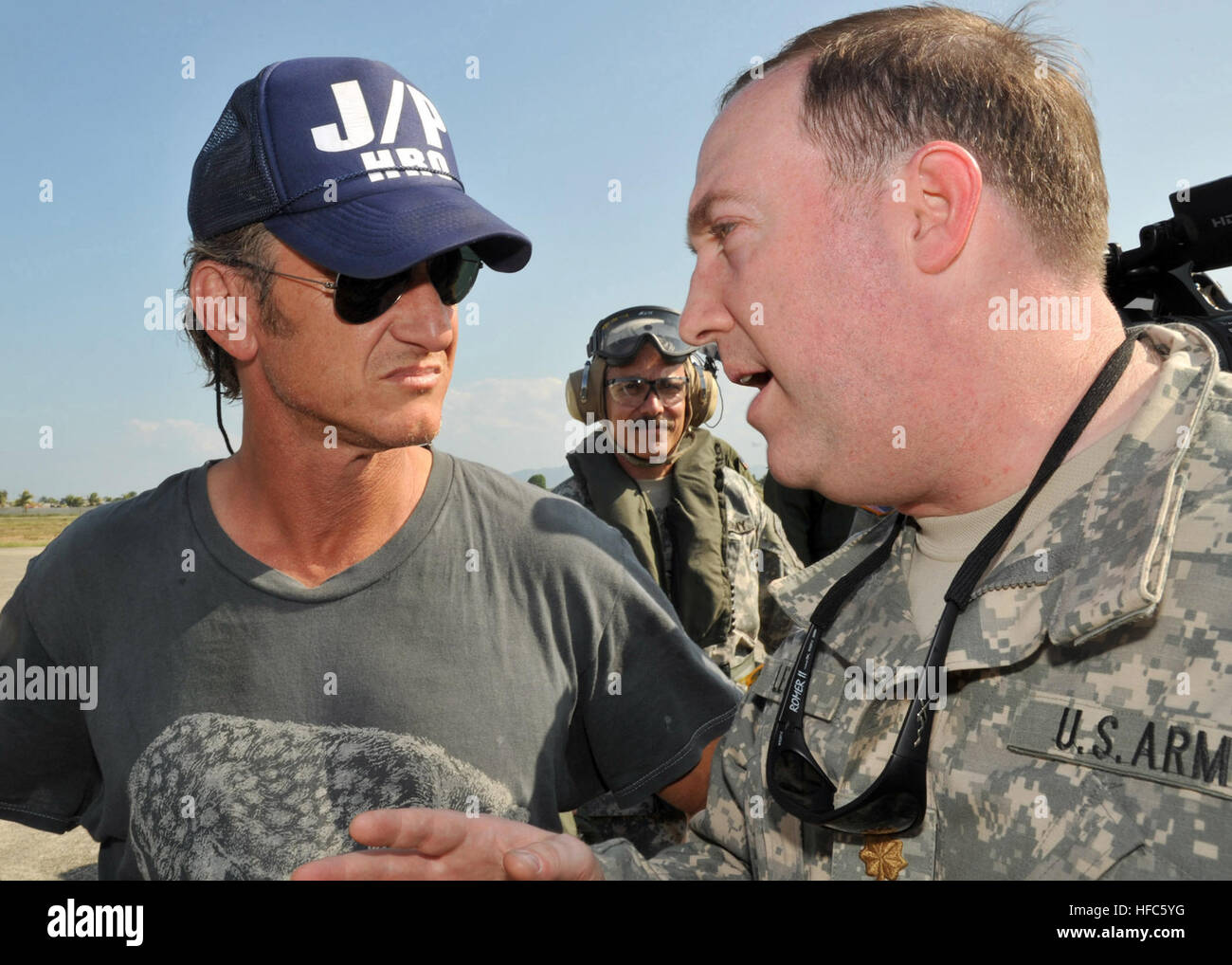 100207N6214F074 CAP HAITIEN, Haiti (Feb. 7, 2010) Hollywood actor