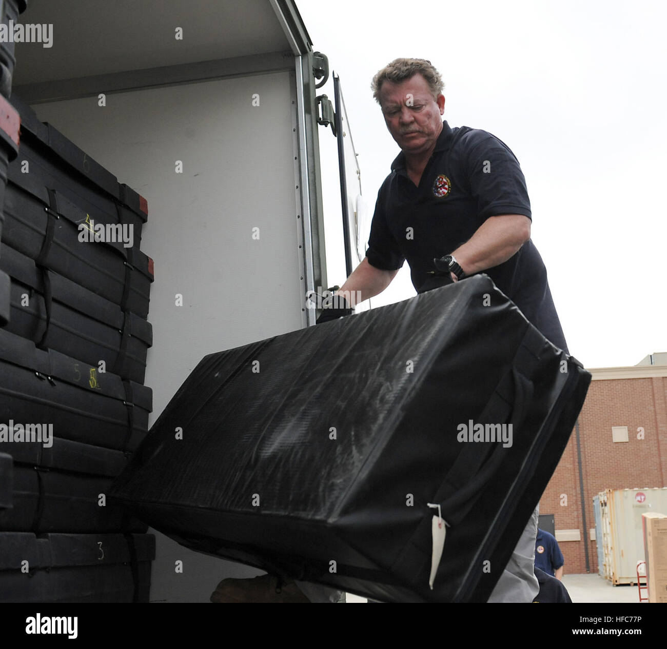 Deployable rapid assembly shelters hires stock photography and images Alamy