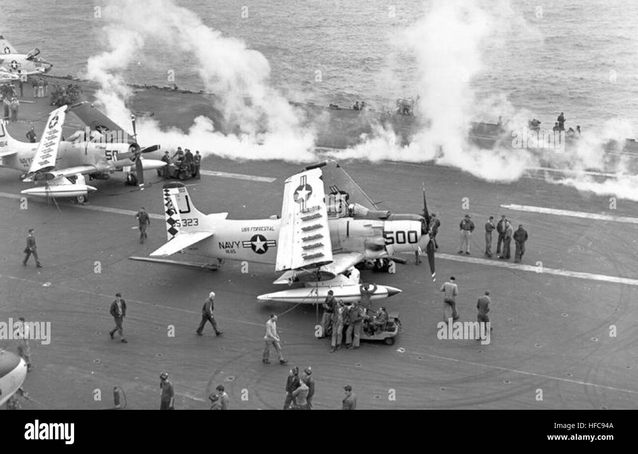 Va h 1. Philippine sea (cv-47). Монитор 23. A-1 skyraider декаль. Viewsonic va2405-h.