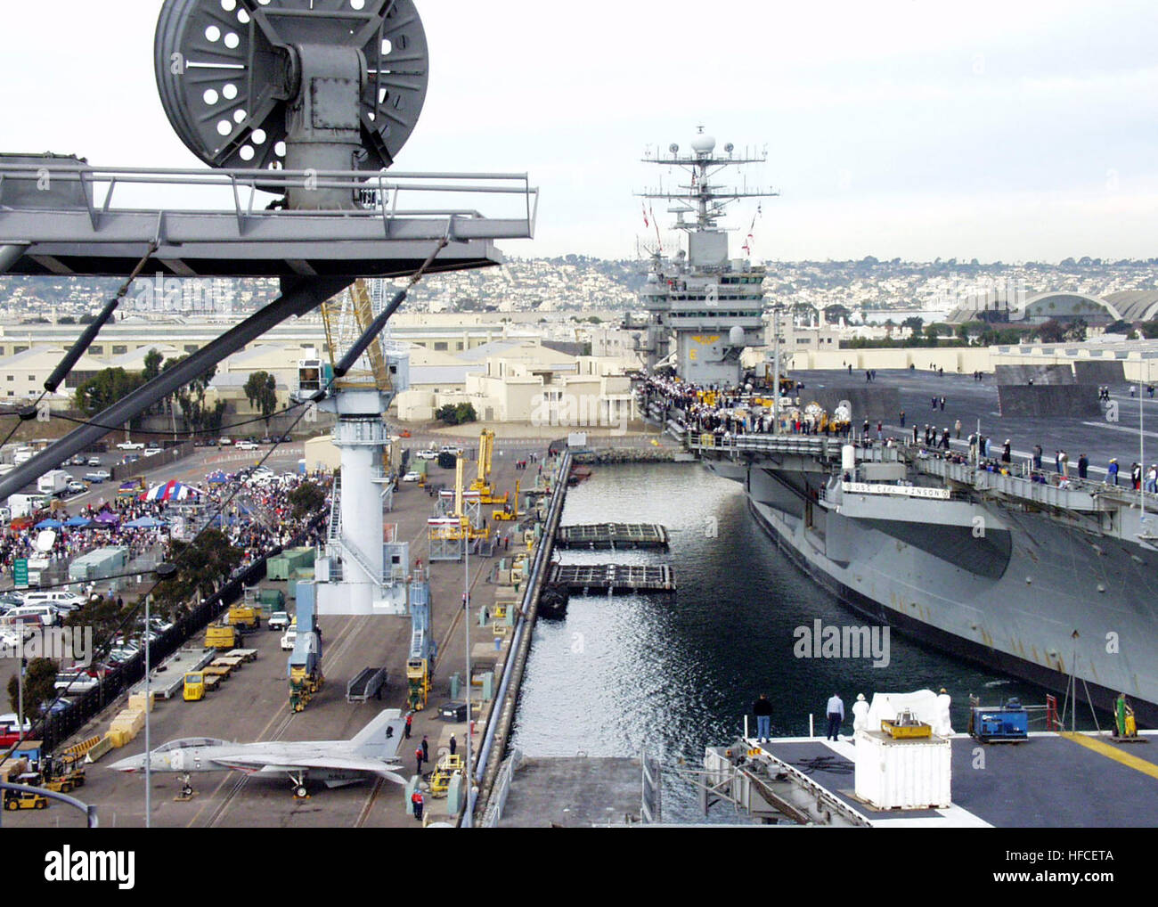 020119-N-1644C-001 Naval Station North Island, Coronado, California  (Jan. 19, 2002) -- USS Carl Vinson (CVN 70) moors at Naval Air Station North Island's carrier pier after returning from a six-month deployment in support of operation Enduring Freedom.  The Vinson is on her way home to Bremerton, Wash., and stops in San Diego to drop off embarked airwing personnel.  U.S. Navy Photo By:  Photographer's Mate 1st Class Anthony C. Casullo.  (RELEASED) 020119-N-1644C-001 USS Carl Vinson (CVN 70) Stock Photo