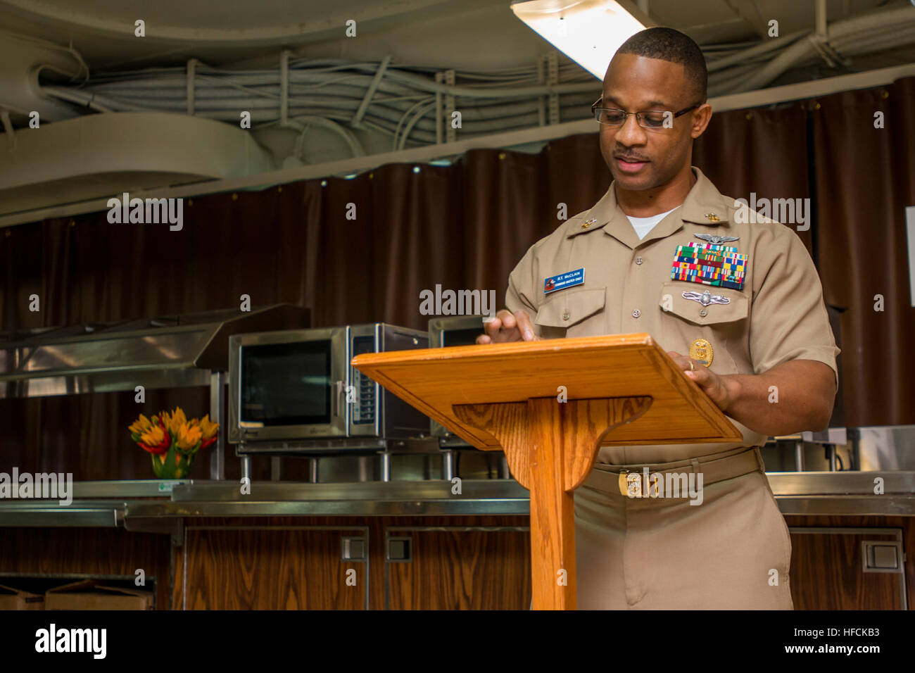 Strike fighter squadron 113 hi-res stock photography and images - Alamy