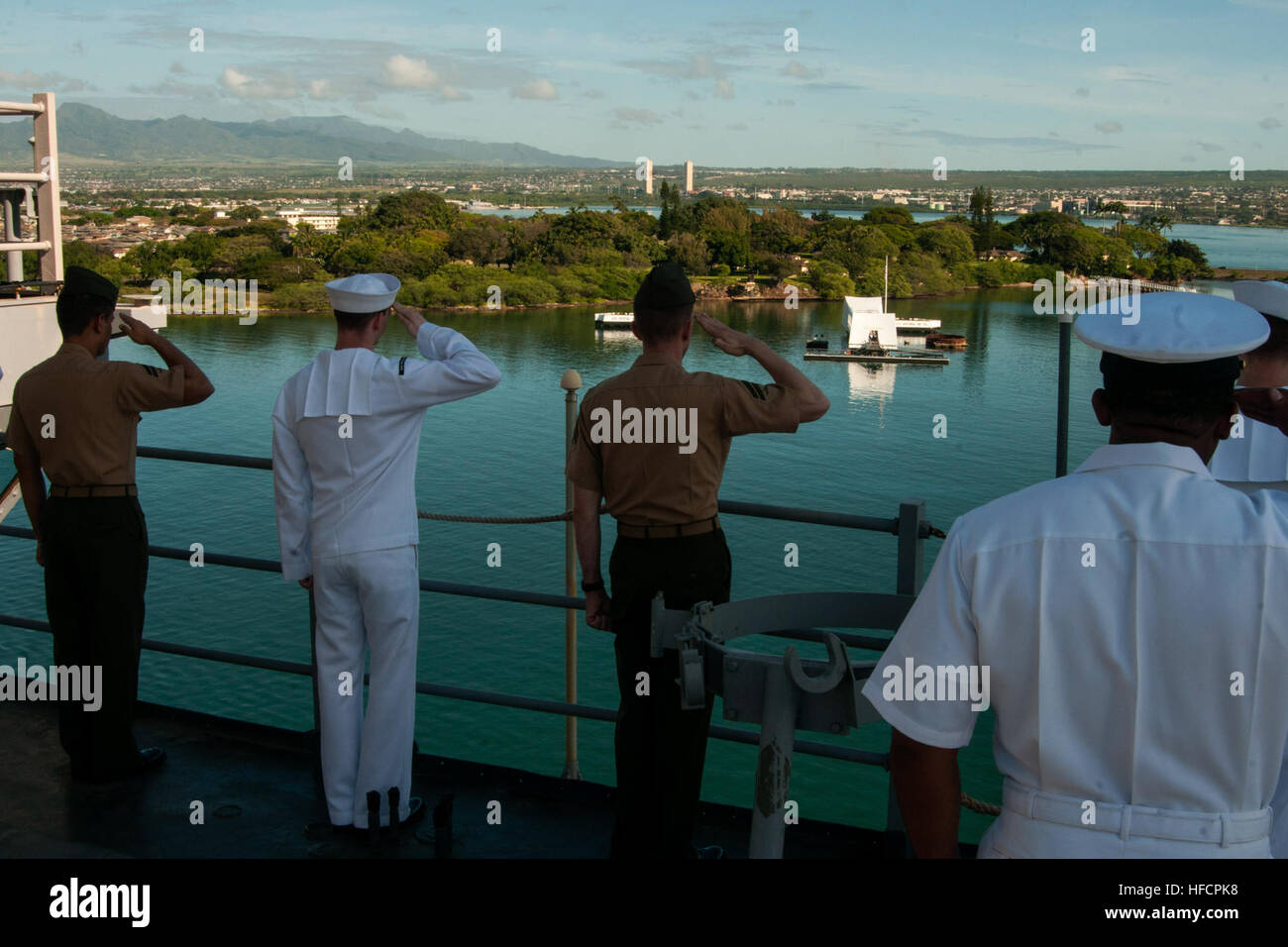 Embarked aboard the amphibious assault ship uss peleliu hi-res stock ...