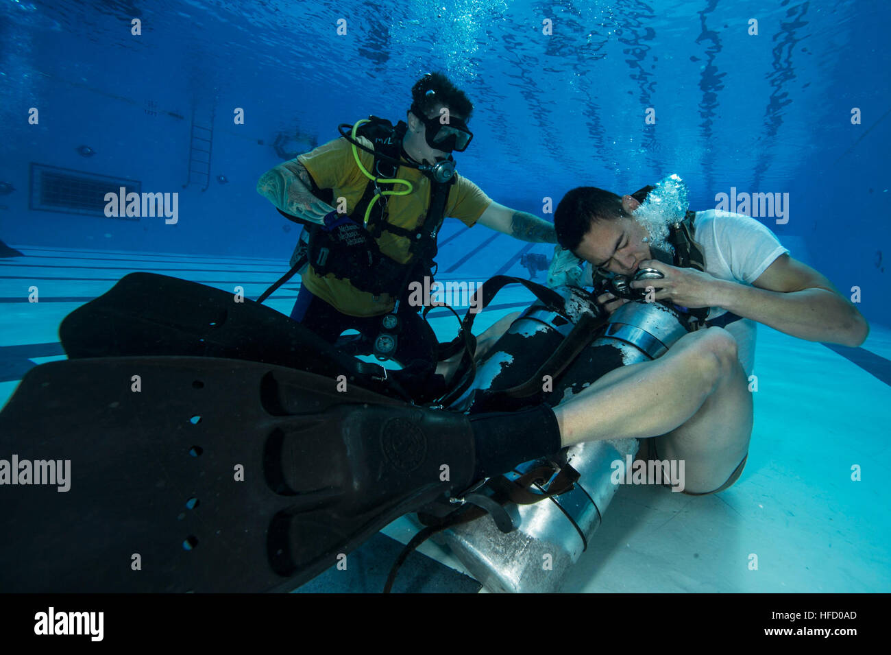 PANAMA CITY, Fla. (Feb. 13, 2014) Students at Naval Diving and Salvage