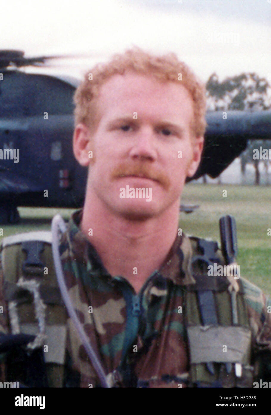020307-N-0000X-001 Candid photo of special warfare U.S. Navy SEAL (Sea, Air, Land) Aviation Boatswain's Mate- Aircraft Handler, Petty Officer 1st Class Neil Roberts, 32, Woodland, California, showing Petty Officer Roberts during his naval service.  Petty Officer Roberts was killed during a combat mission in support of Operation Anaconda in Eastern Afghanistan, on March 2nd, 2002.  Photograph provided to the U. S. Navy by service members immediate family.  (RELEASED) US Navy 020307-N-0000X-001 ABH1 Neil Roberts - SEAL killed in Afghanistan Stock Photo