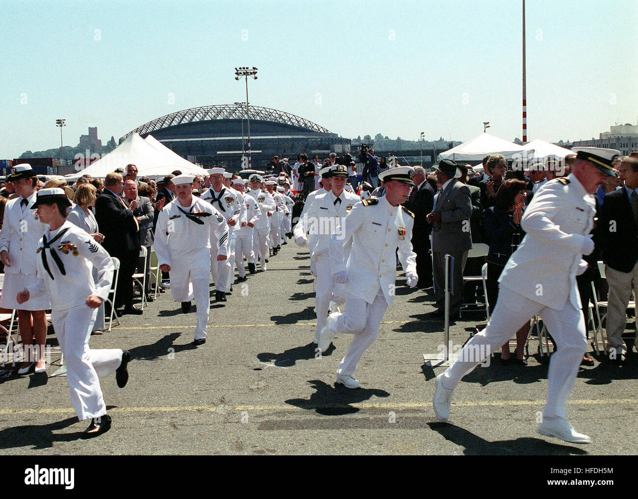 020622-N-8252B-010 Seattle, WA (Jun. 22, 2002) -- Aboard USS Shoup (DDG ...