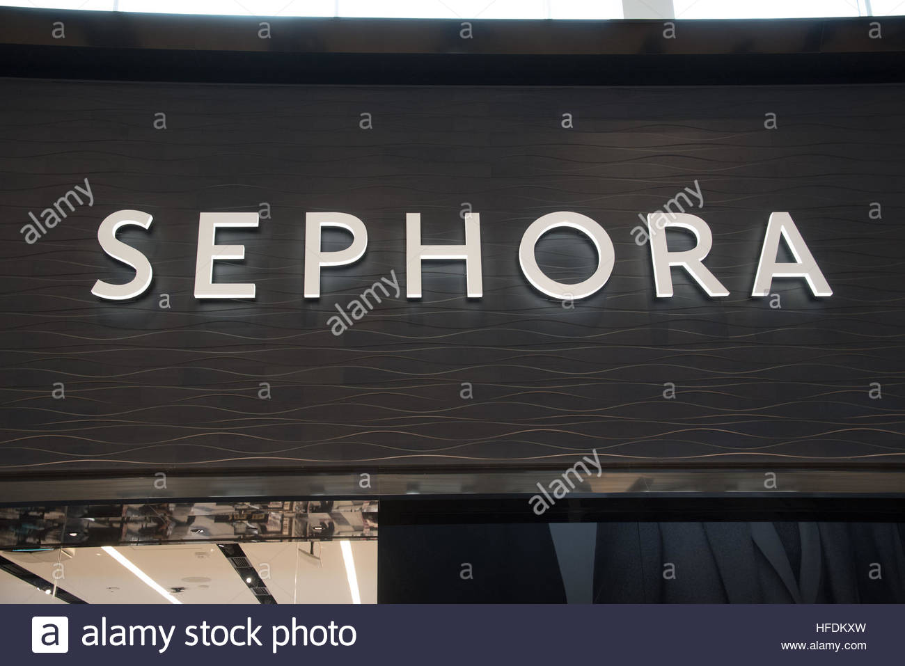 Sephora Stock Photos & Sephora Stock Images Alamy