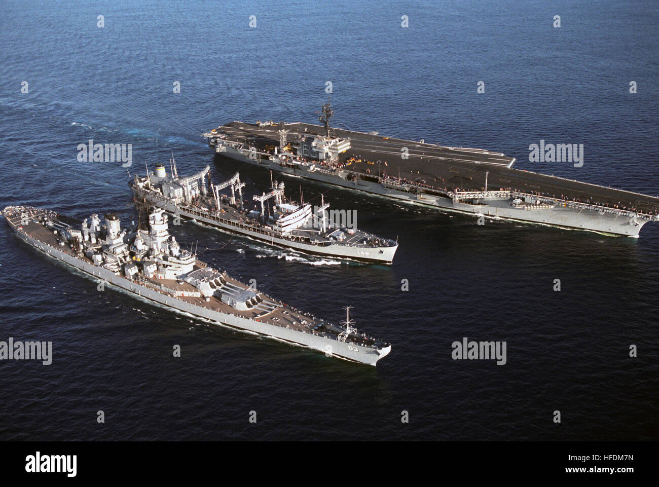 An aerial starboard bow view of the fleet oiler USNS KAWISHIWI (T-AO ...