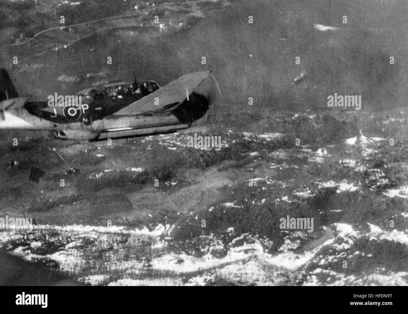 Avenger 846 Squadron RN in flight 194445 Stock Photo Alamy