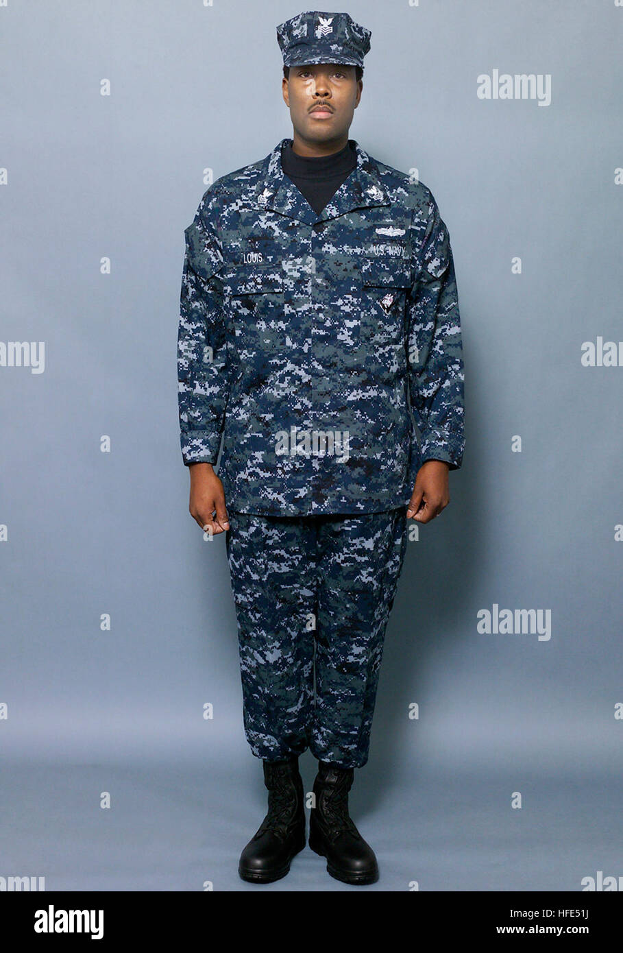 041018-N-0000X-006 Norfolk, Va. (Oct. 18, 2004) - The Navy introduced a set  of concept working uniforms for Sailors E-1 through O-10, Oct. 18th, in  response to the fleet's feedback on current uniforms.