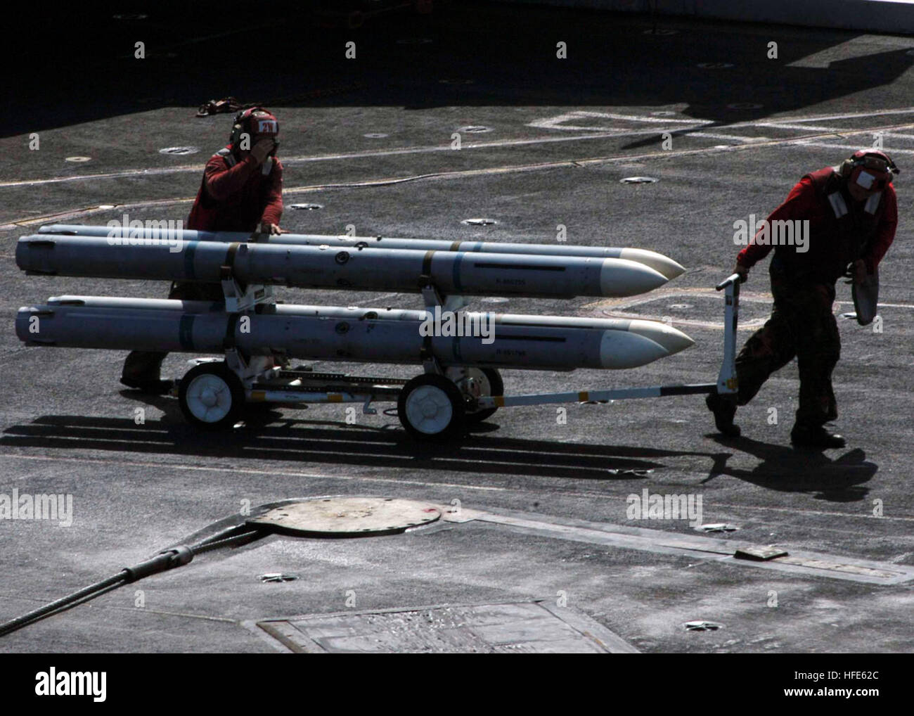 Aim 7 sparrow hi-res stock photography and images - Alamy
