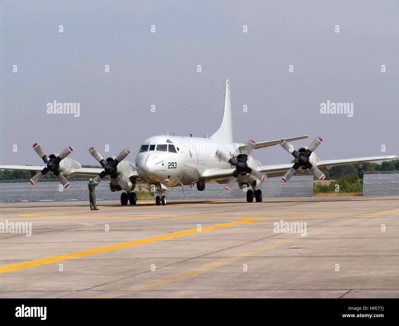 041229-N-0000X-001 Utapao, Thailand (Dec. 29, 2004) - An EP-3C Orion surveillance plane assigned to the “Tigers” of Patrol Squadron Eight (VP-8) have been deployed to Utapoa Royal Thai Air Force Base, Thailand, for survey operations in support of disaster relief after a Tsunami hit coastal regions throughout Southeast Asia. VP-8 is homeport out of Naval Air Station Brunswick, Maine. U.S. Navy photo (RELEASED) US Navy 041229-N-0000X-001 An EP-3C Orion surveillance plane assigned to the Tigers of Patrol Squadron Eight (VP-8) have been deployed to Utapoa Royal Thai Air Force Base, Thailand Stock Photo