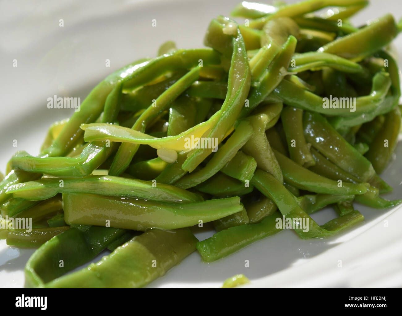 steamed green beans seasoned with olive oil Stock Photo Alamy