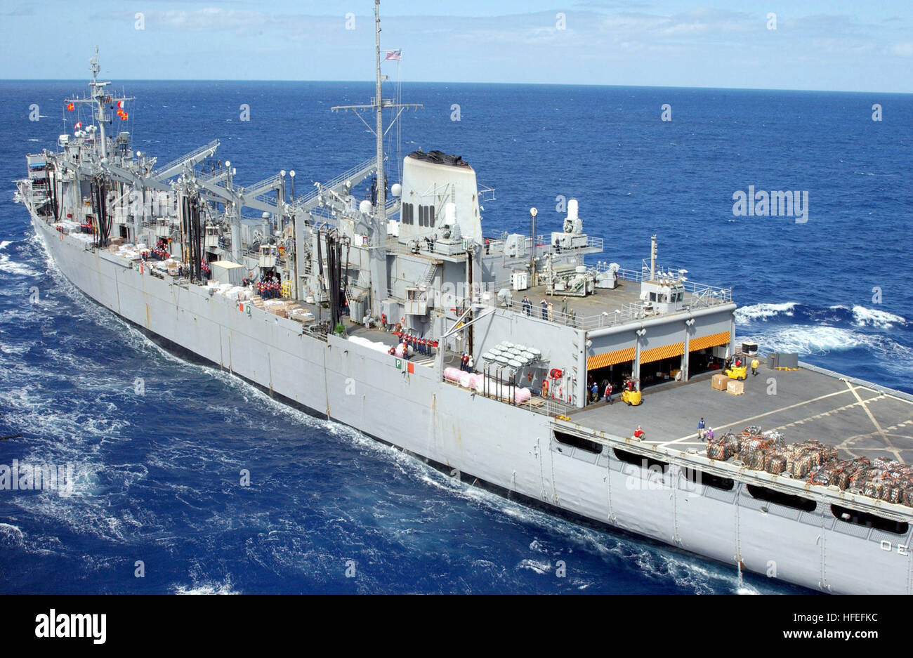 Uss Sacramento Aoe 1 Hi-res Stock Photography And Images - Alamy