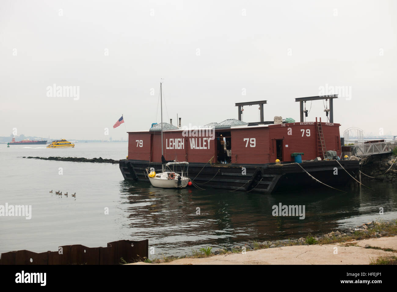 Barge flag hires stock photography and images Alamy