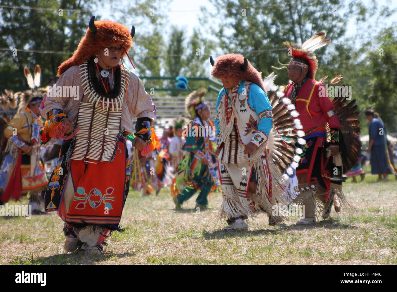 American indian buffalo dance hi-res stock photography and images - Alamy