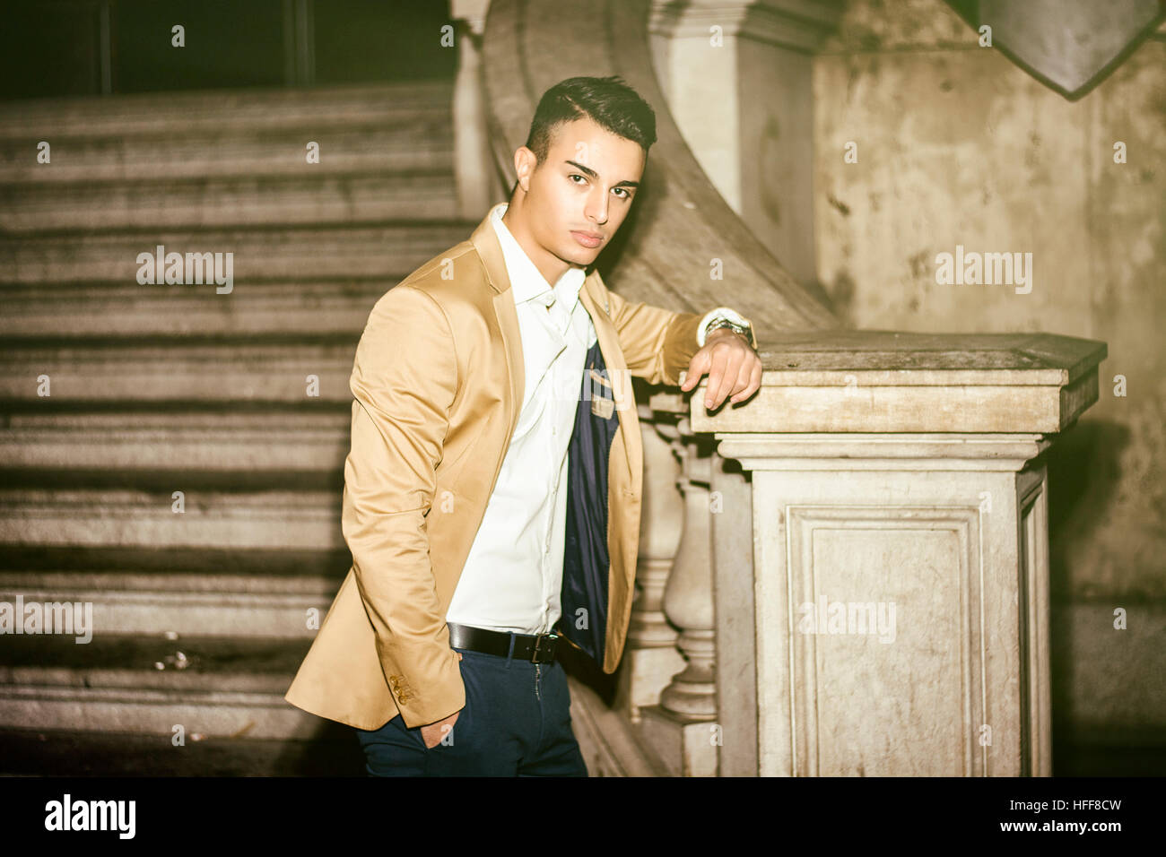 Man wearing white suit hi-res stock photography and images - Alamy