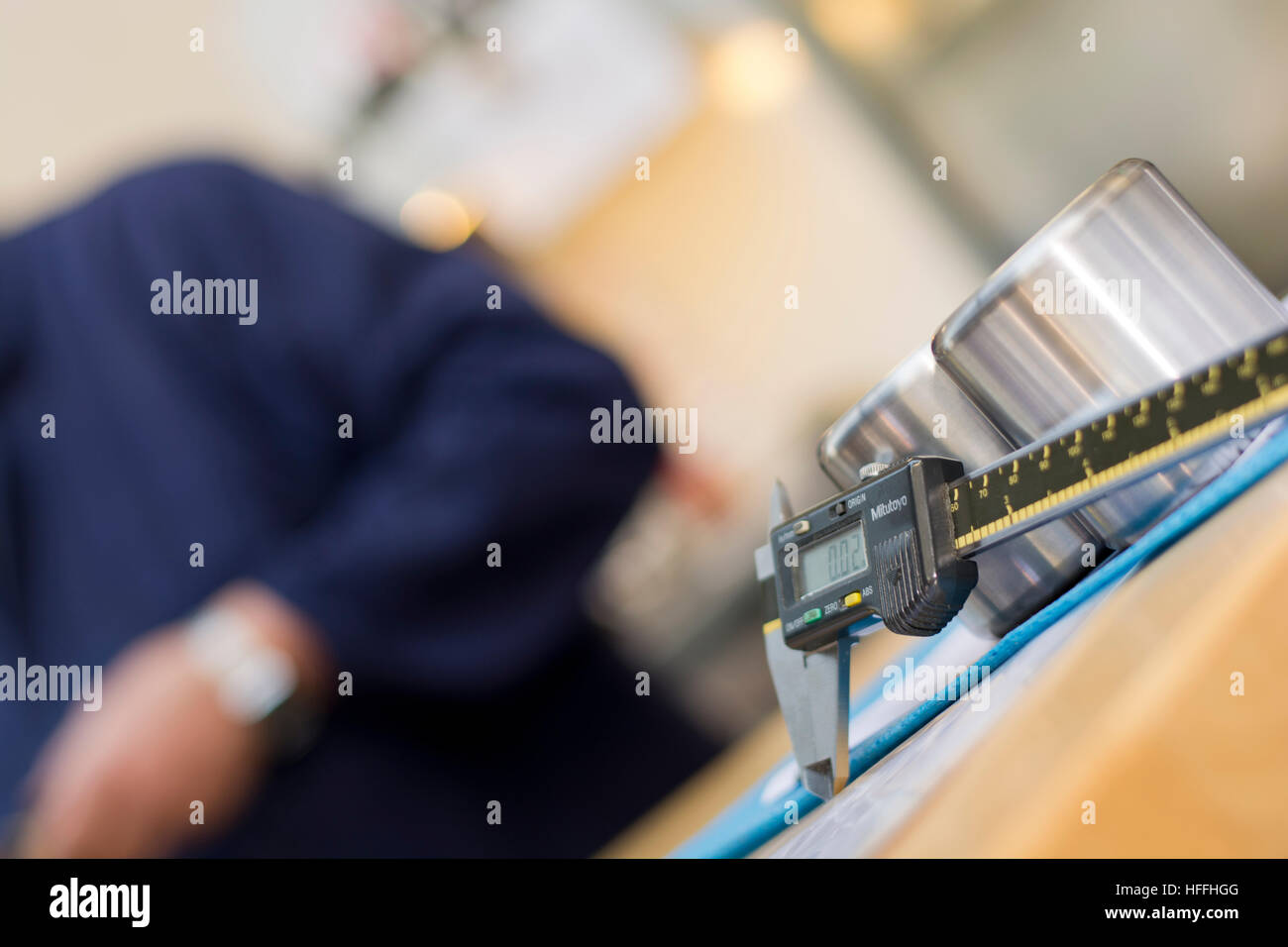 Micrometer instrument for precision component measuring in engineering
