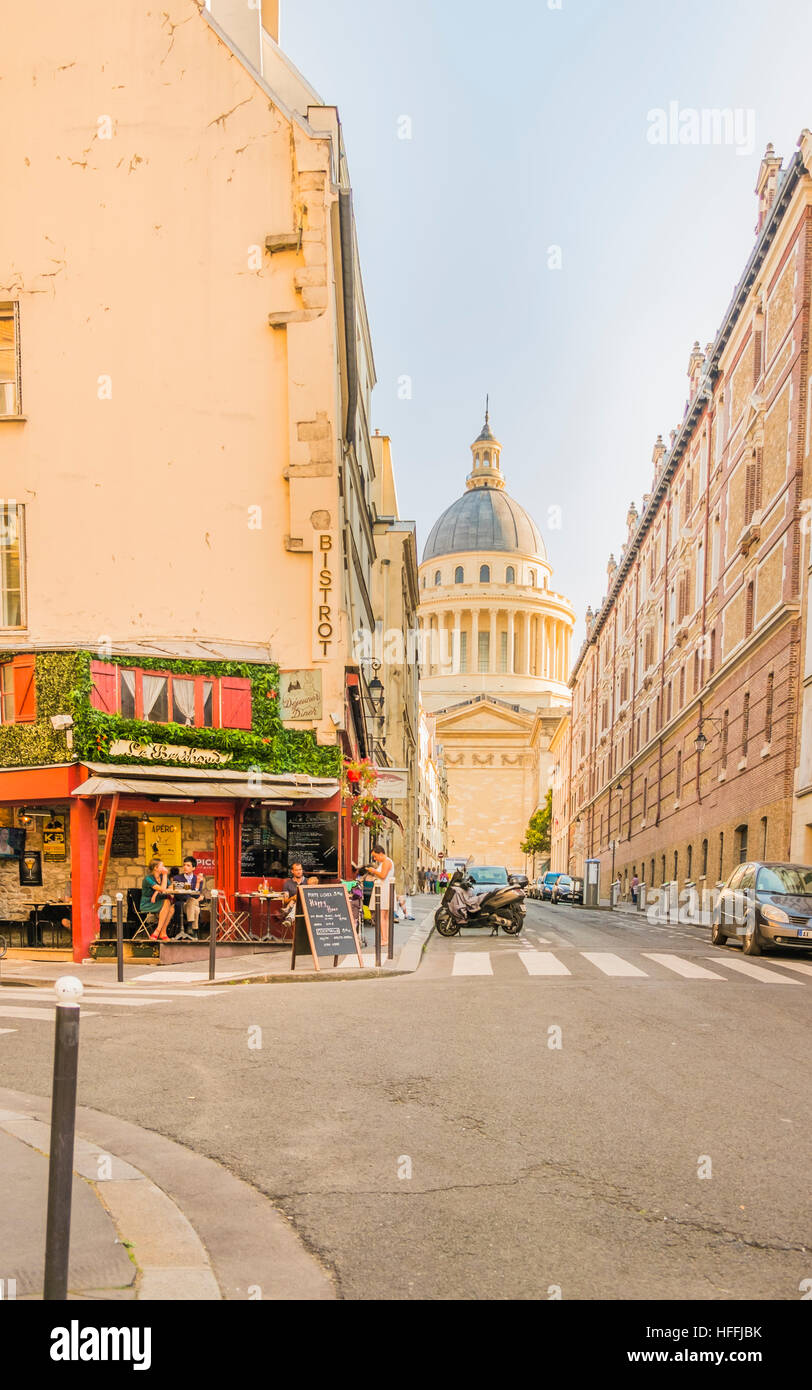 restaurant le berthoud, pantheon in the background Stock Photo