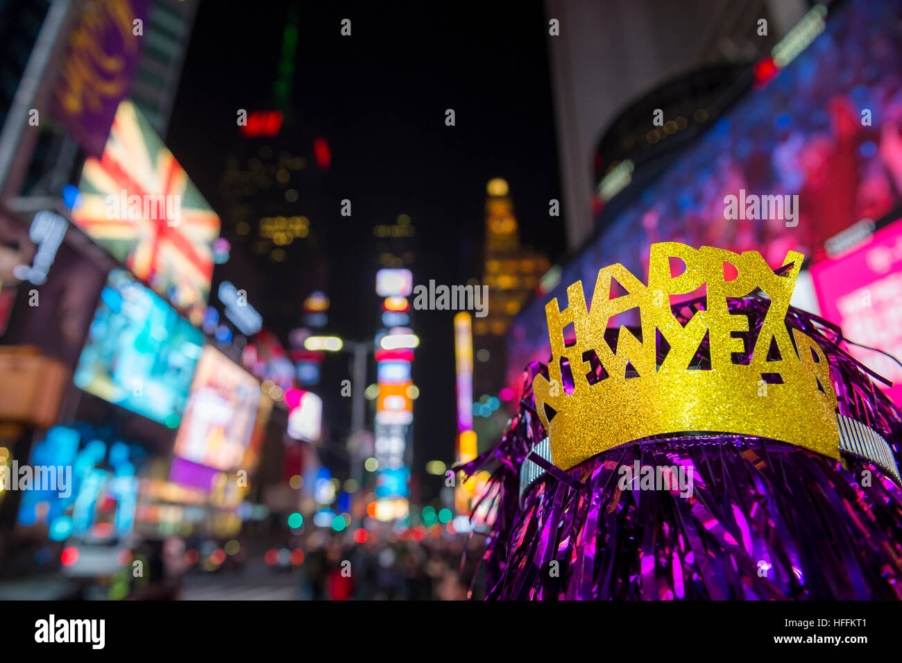 New years eve times square hi-res stock photography and