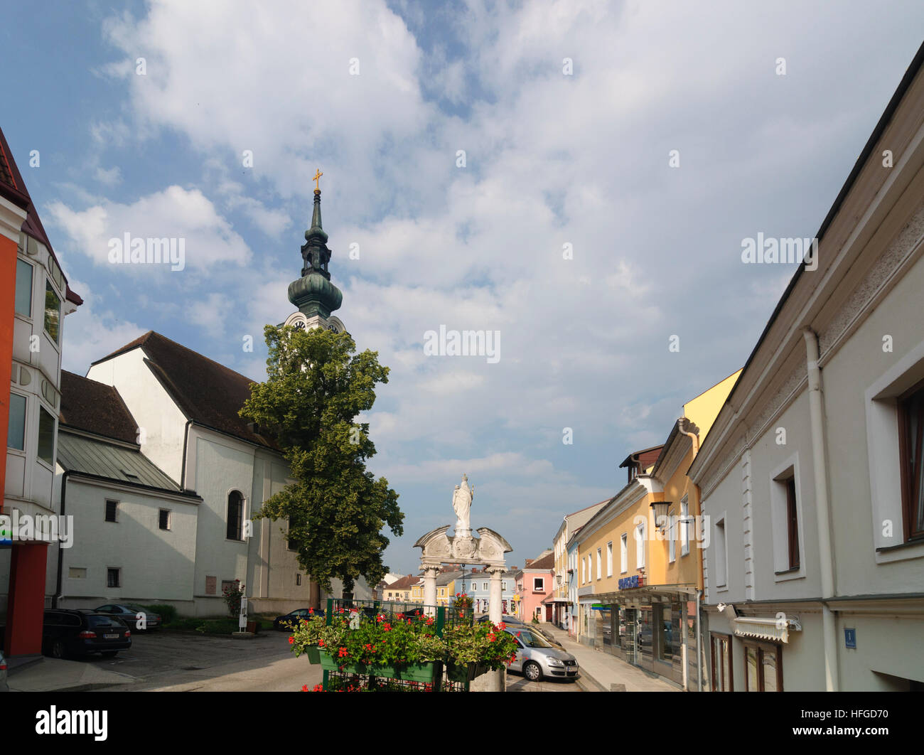 Pöchlarn: Parish church Maria Ascension and Marien's well - Nibelungengau, Donau, Niederösterreich, Lower Austria, Austria Stock Photo