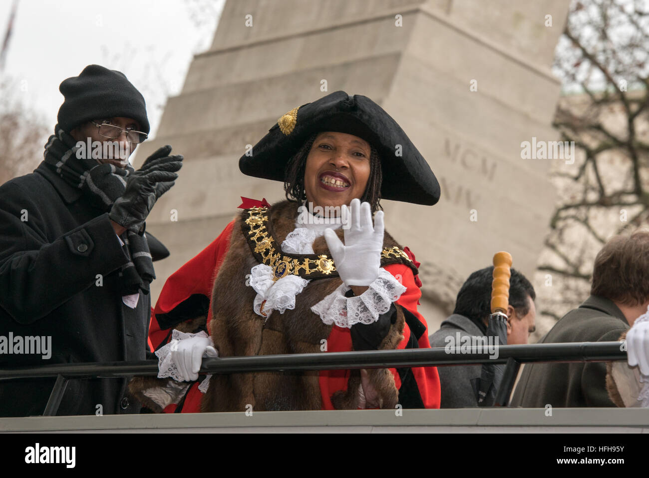 London, UK. 1st January 2017. Brough Mayor at the London New Year Parade © Ian Davidson/Alamy Live News Stock Photo