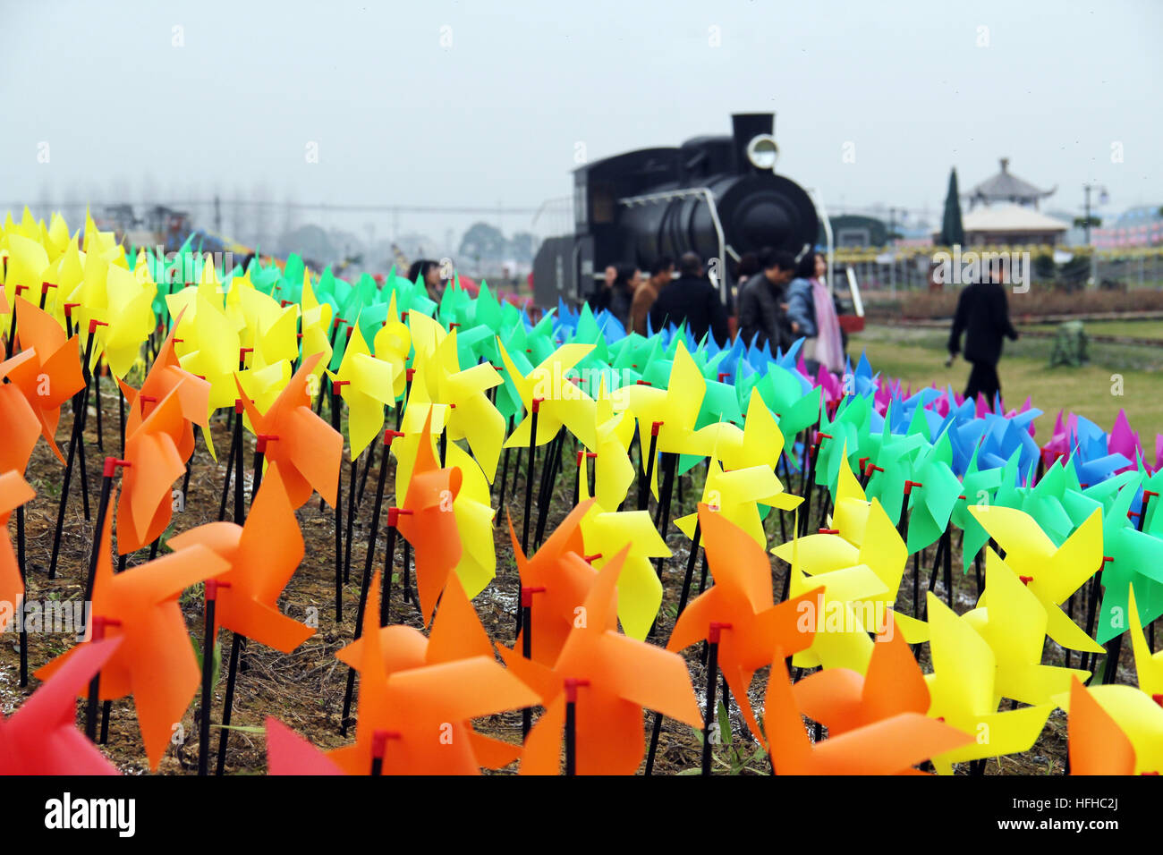 Hangzhou, China's Zhejiang Province. 2nd Jan, 2017. Tourists view colorful pinwheels at Dipu Village of Tonglu County, east China's Zhejiang Province, Jan. 2, 2017. © Xu Junyong/Xinhua/Alamy Live News Stock Photo