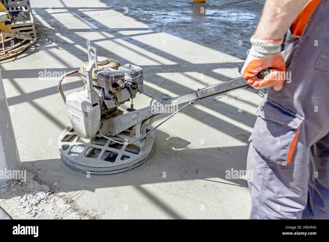 Self leveling power trowel machine, sander, for smoothing surface to