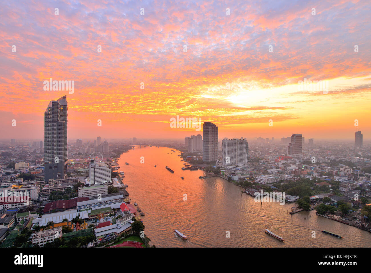 Thailand Landscape : Chao Phraya river at sunset Stock Photo - Alamy