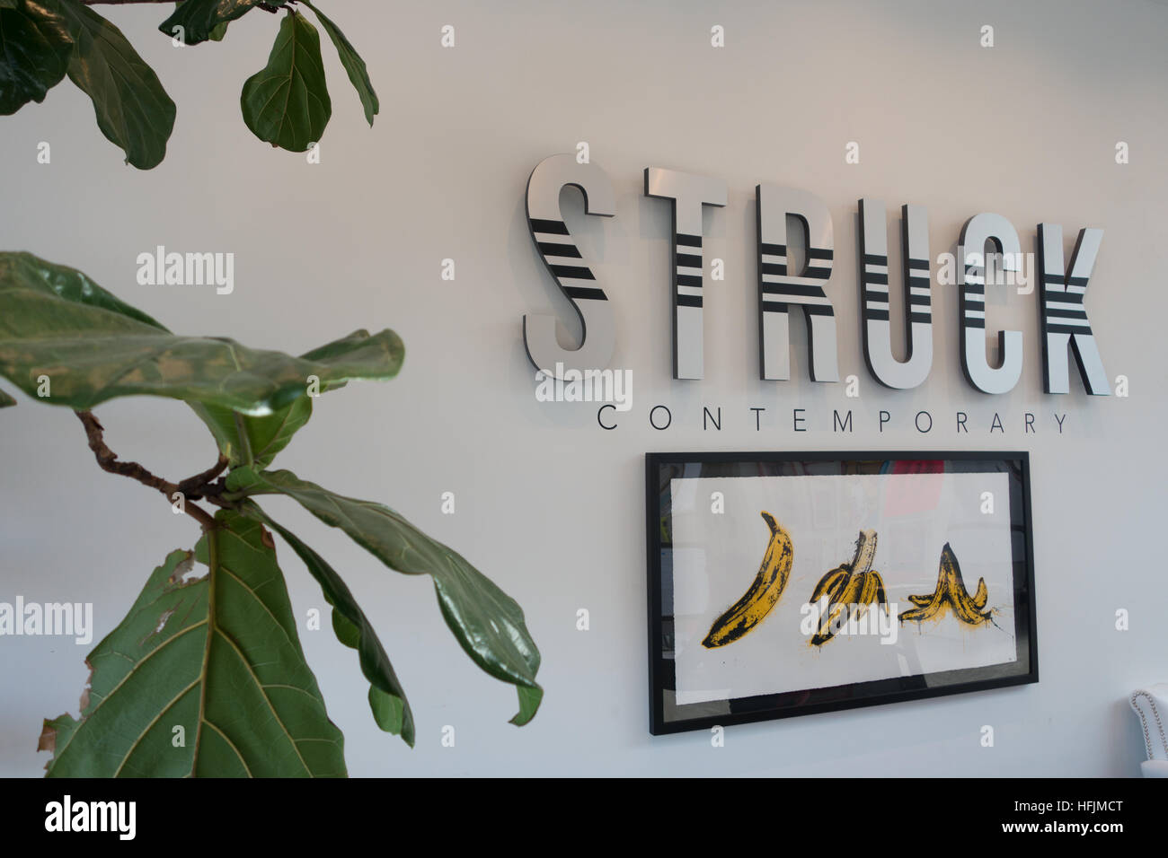 struck contemporary art gallery Toronto Stock Photo Alamy