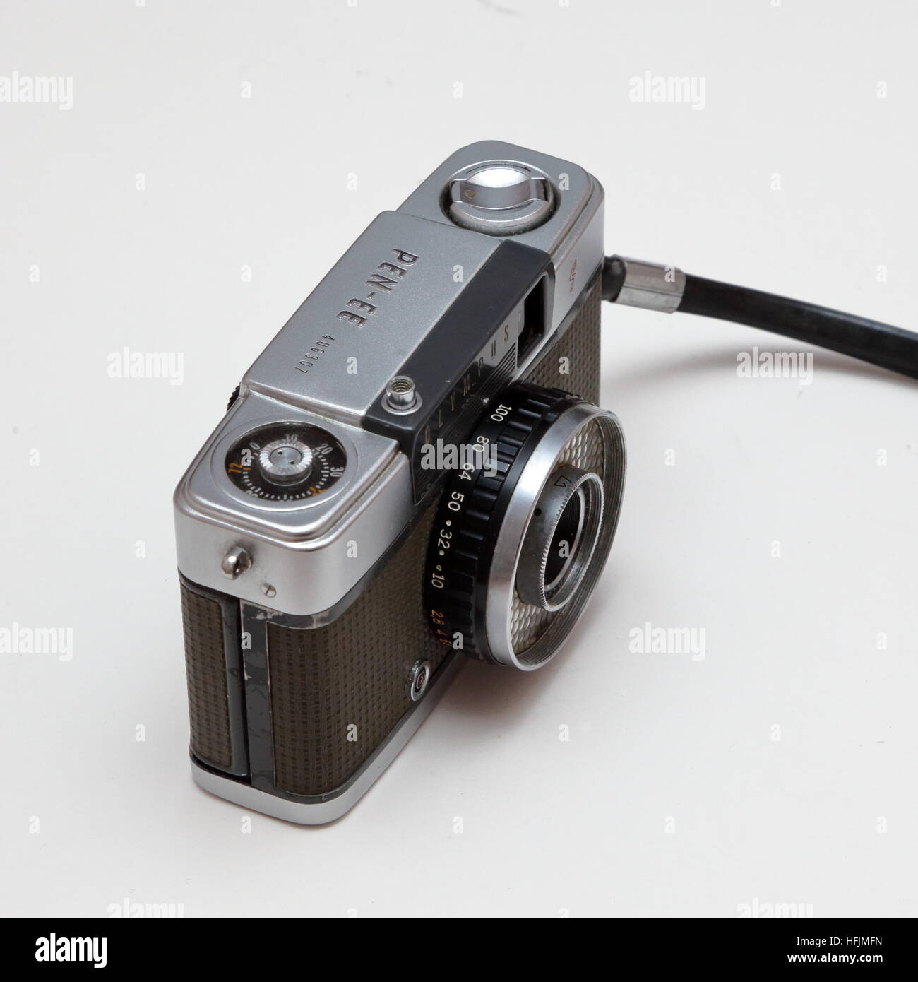 Olympus Pen EE - Retro Film Camera