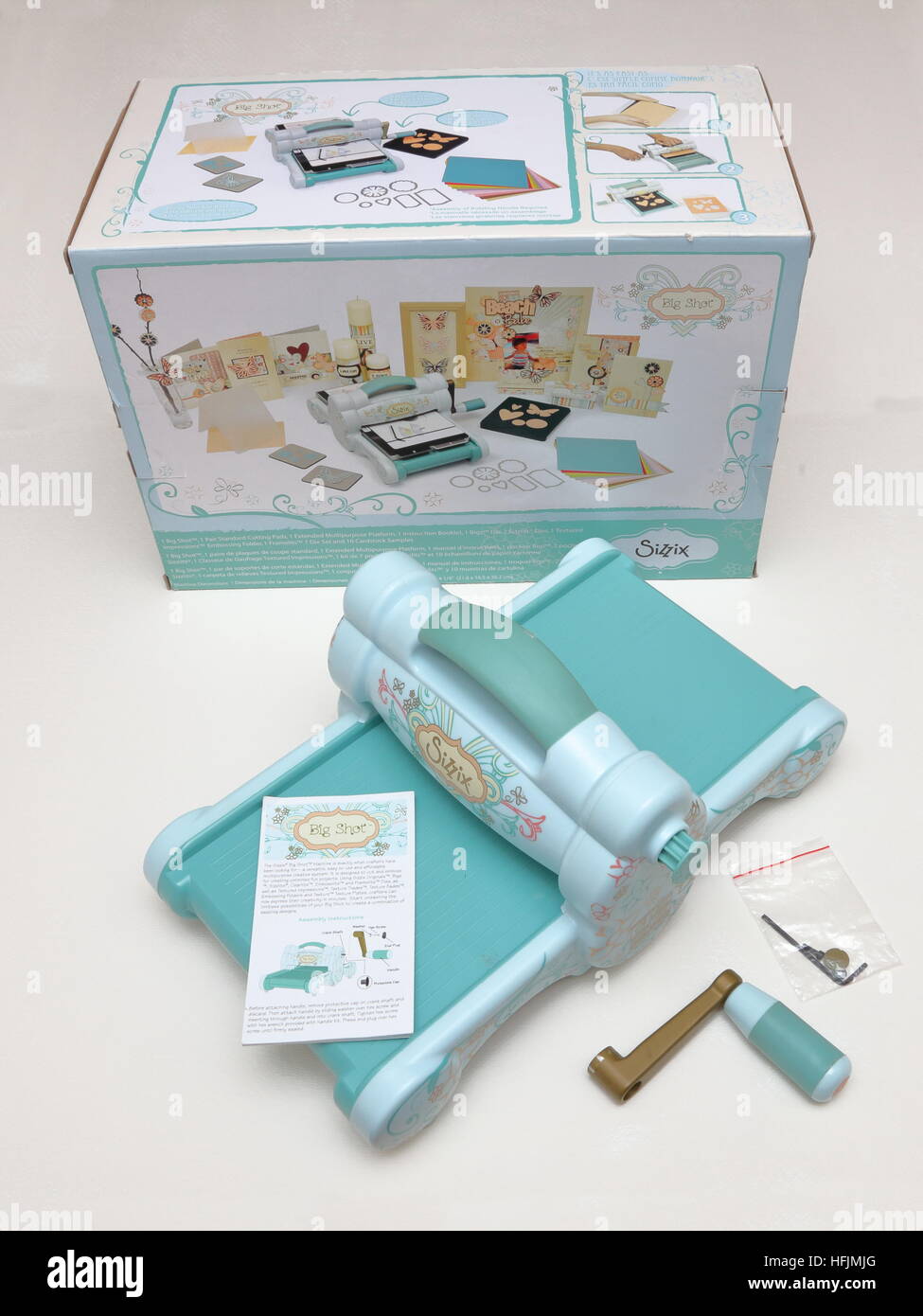 Sizzix Big Shot craft tool for embossing and cutting card and paper Stock  Photo - Alamy