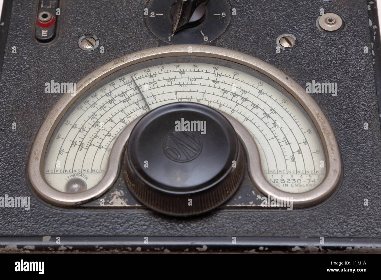 AVO All Wave Oscillator Signal Generator. Wireless engineer's