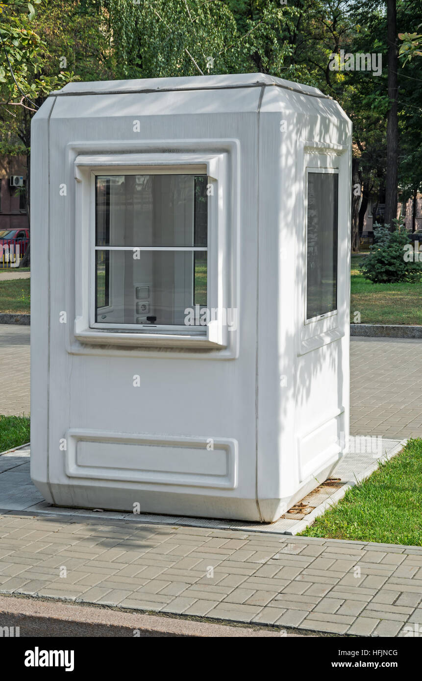 Empty guard box hi-res stock photography and images - Alamy