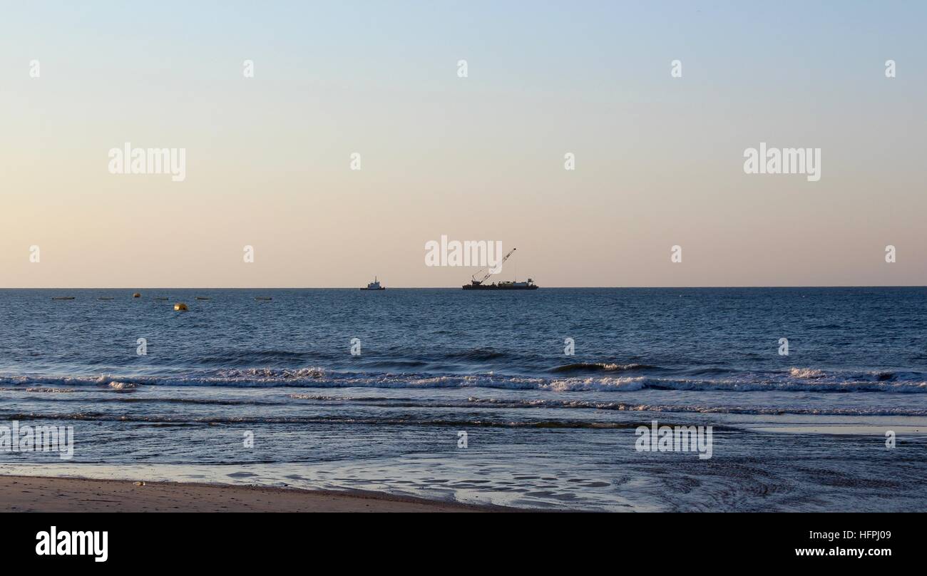 Atlantic ocean water boats hi-res stock photography and images - Alamy