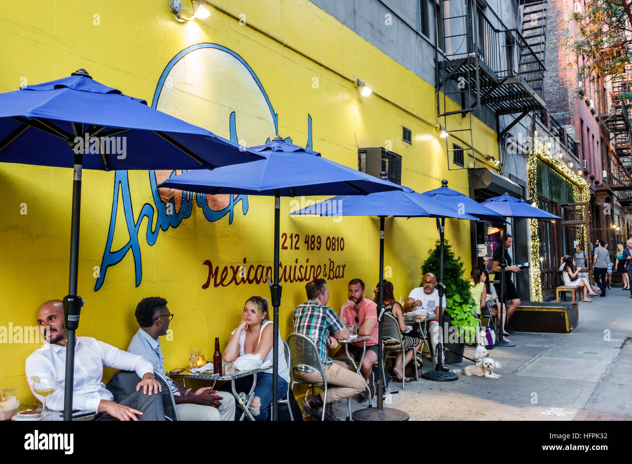 New York Ny Nyc New York City Manhattan Hell S Kitchen Arriba Arriba Mexican Restaurant Restaurants Food Dine Dining Eating Out Casual Cafe Ca Stock Photo Alamy