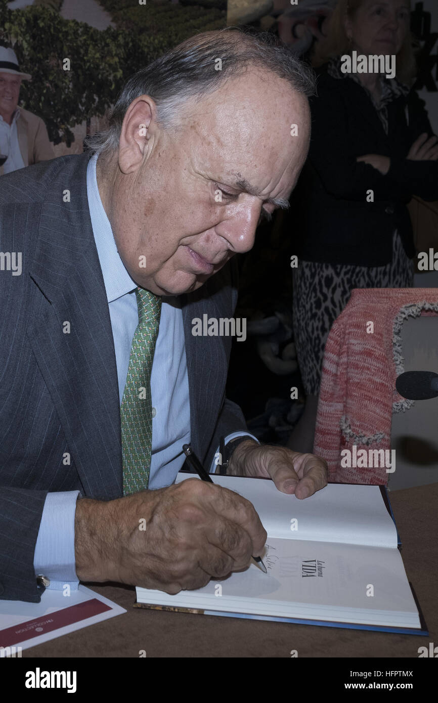 Life In Madrid High Resolution Stock Photography And Images Alamy